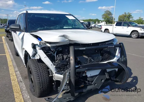 2023 Ford Police Interceptor z USA, uszkodzony, nr VIN 1FM5K8AB8PGB74278